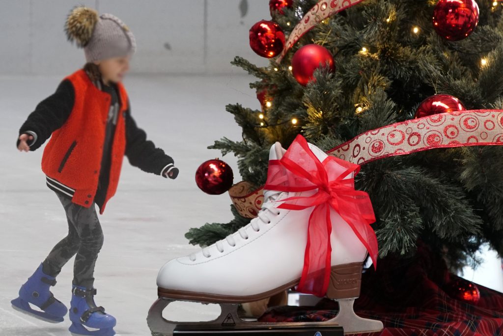 NEUROPUBLIC Christmas party 2019 skating